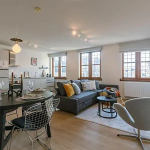 Apartment Huswell - Modern On Location In